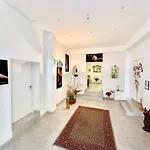 Gloves Rooms